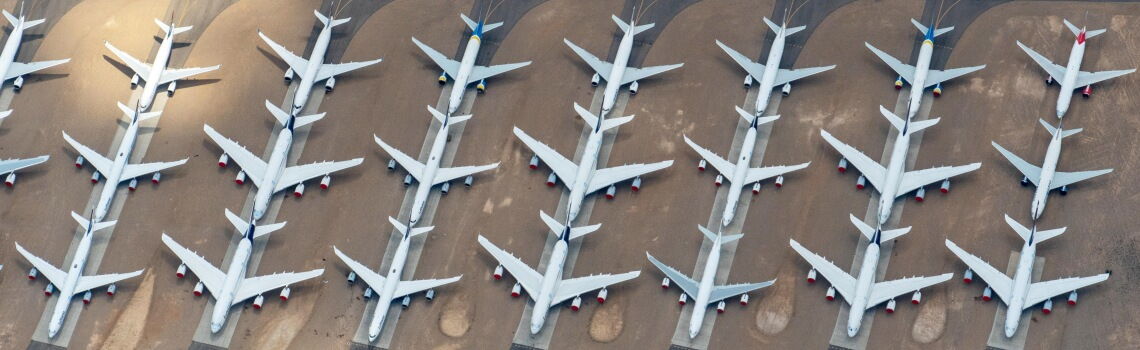 Die Coronakrise hat die Luftfahrt hart getroffen: Viele Airlines ließen ihre Flugzeuge am Boden wie hier auf dem Flugzeugabstellplatz im spanischen Teruel.