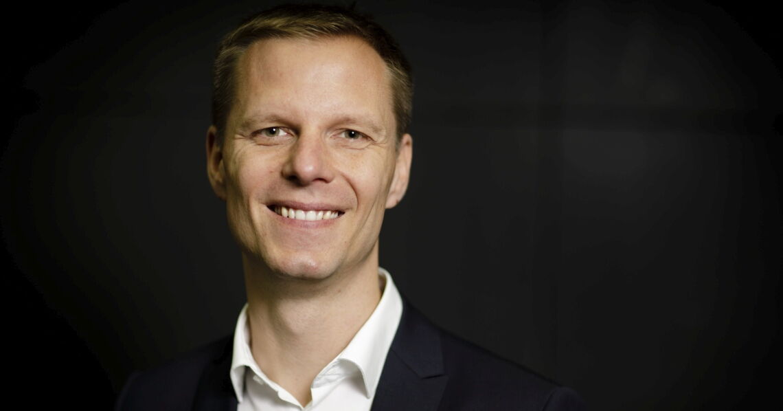 Kai Niebert, Präsident des Deutschen Naturschutzrings, im Interview über Flächenkonflikte zwischen Landwirtschaft, erneuerbaren Energien und Artenschutz.