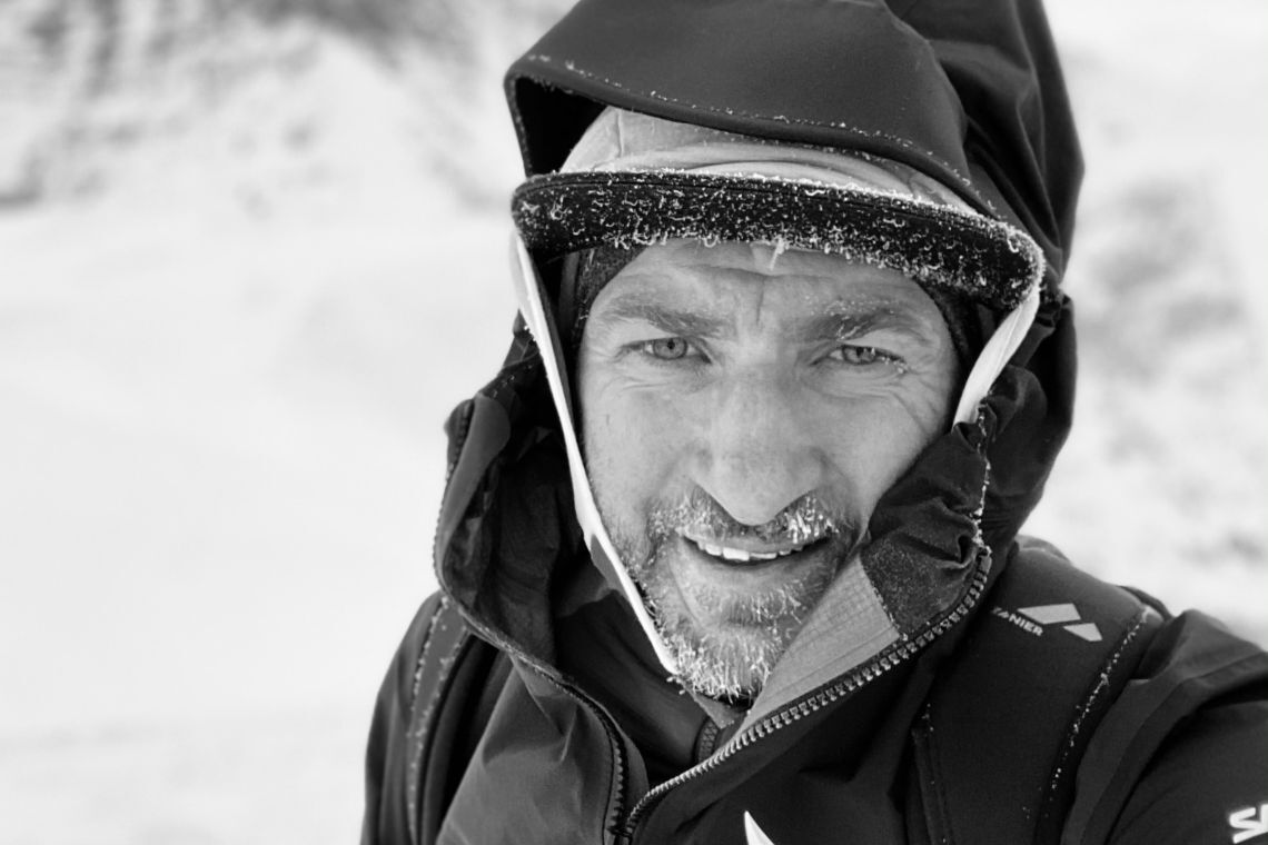 Markus Zanier ist Chef des Handschuherstellers Zanier-Sport. Seit 2019 wirtschaftet das Unternehmen klimaneutral.