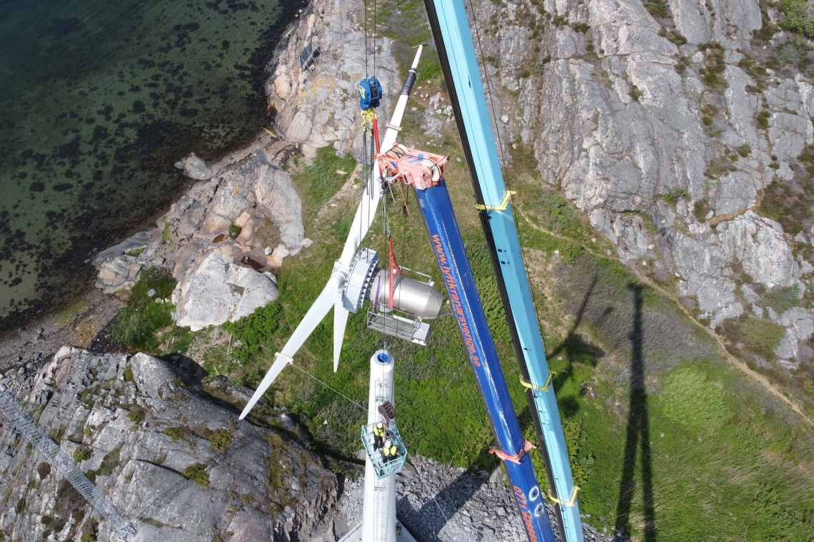Holz statt Stahl: Die Türme der Windräder von Modvion bestehen aus dem nachhaltigen Material und helfen so, CO2 einzusparen.