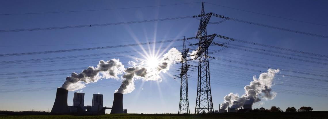 Strompreis-Zusammensetzung: Ein Fünftel für die Erzeugung, vier Fünftel für Steuern, Umlagen und Abgaben