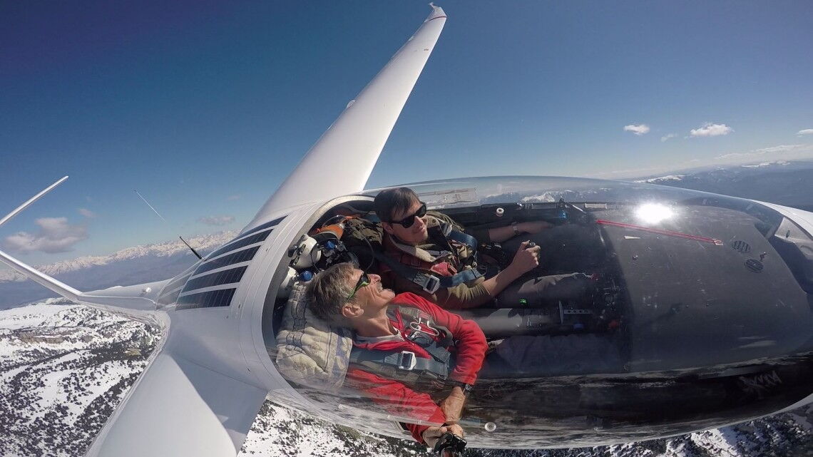 Klaus Ohlmann ist ein Champion der Segelfliegerei, er hält zahlreiche Weltrekorde. Die Konstruktion der Maschinen inspiriert auch die Hersteller von Windrädern.