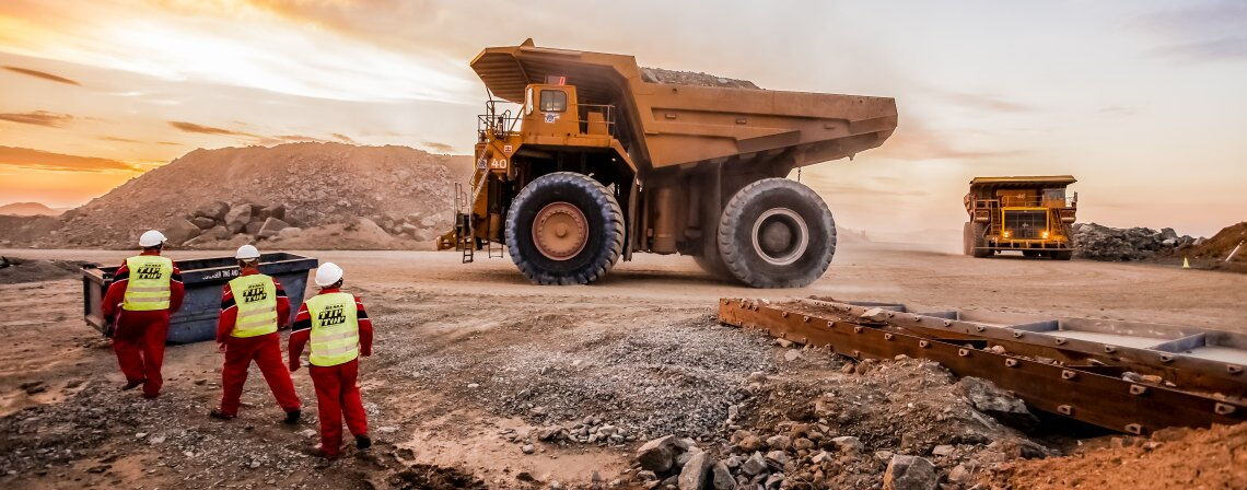 Viele Rohstoffe für die Energiewende müssen importiert werden, genau wie heute Öl, Gas und Kohle. Doch im Gegensatz zu fossilen Brennstoffen lassen sich Metalle recyceln.