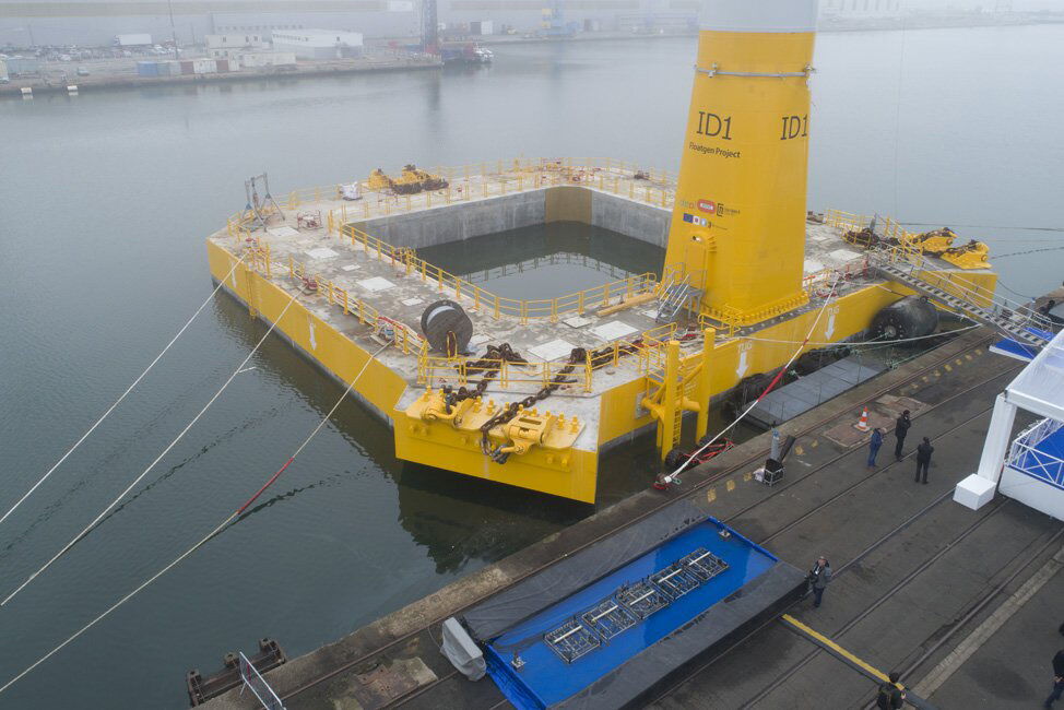 Floating-Wind in Frankreich: Prototyp von Ideol im Hafen von Saint-Nazaire.