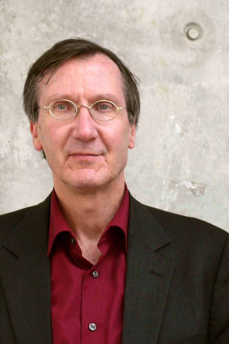 Johannes Pohl ist Umweltpsychologe an der Martin-Luther-Universität Halle-Wittenberg. Er erforscht die Auswirkungen von Windrädern auf Anwohner.