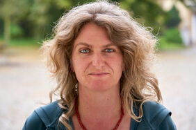 Regine Richter, Finanzexpertin bei Urgewald und Mitglied im Sustainable-Finance-Beirat der Bundesregierung, spricht im Interview über Nachhaltigkeit und ihren Kampf mit dem Norwegischen Pensionsfonds.