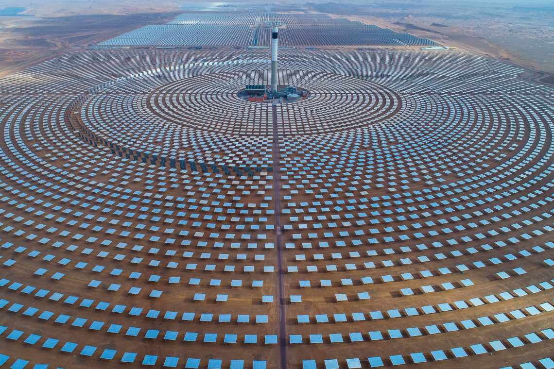Solarkraftwerk Ouarzazate in Marokko: Die Anlage kann bis zu zwei Gigawatt Strom produzieren und verringert so die Abhängigkeit des Landes von Energie-Importen.