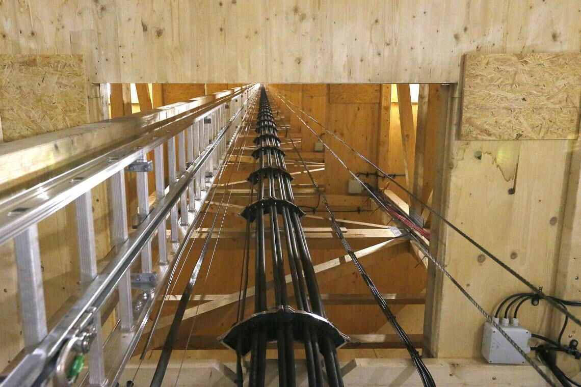 TimberTower hat 2012 ein Windrad aus Holz in Hannover aufgestellt. Es liefert bis heute zuverlässig Strom.