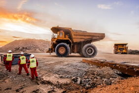 Für die Energiewende werden Rohstoffe aus aller Welt importiert. Im Gegensatz zu fossilen Brennstoffen lassen sie sich meist recyceln.