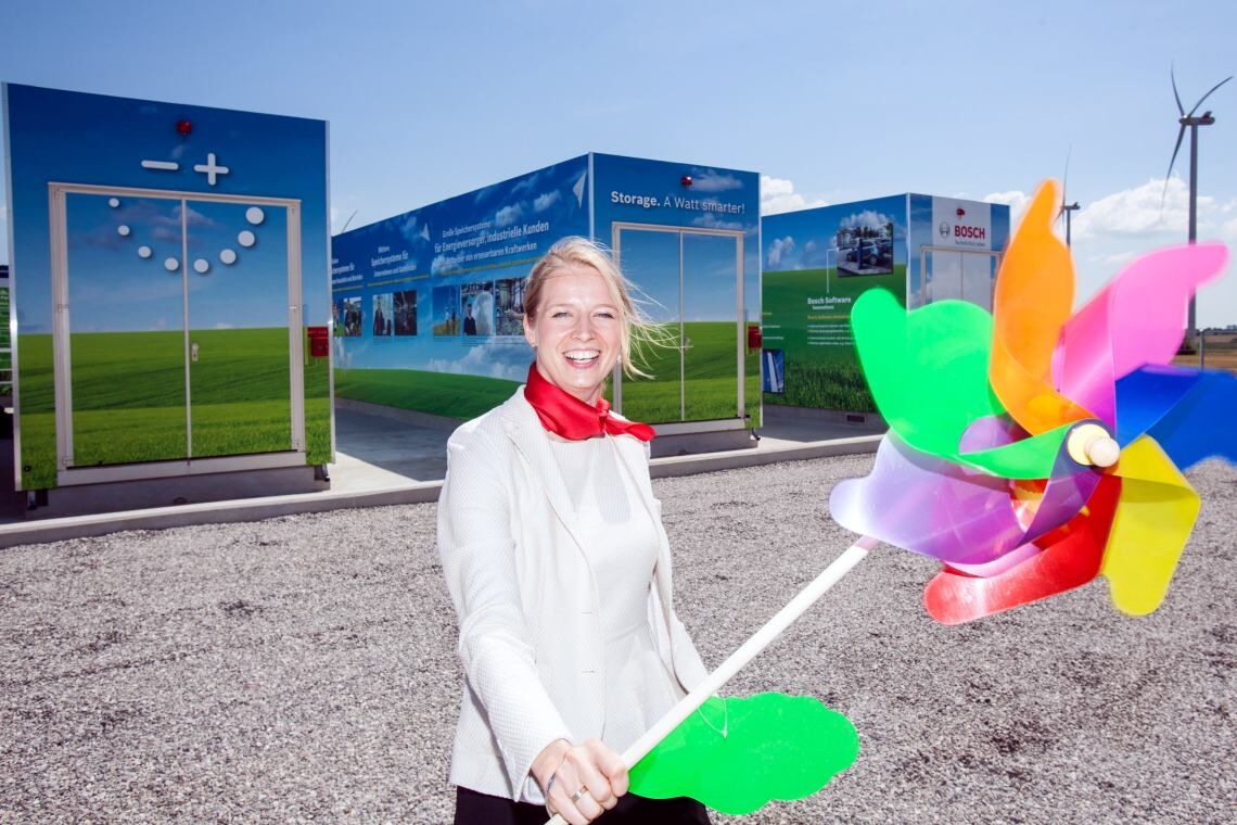 Große Stromspeicher wie hier im schleswig-holsteinischen Braderup spielen eine zunehmende Rolle bei der Integration schankender Energiemengen aus der Windenergie ins Stromnetz.