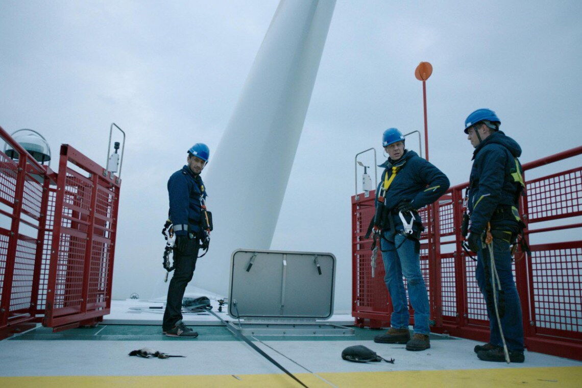 Szene aus dem „Tatort“ „Wer Wind erntet, sät Sturm“: Ermittlungen auf einem Offshore-Windrad.