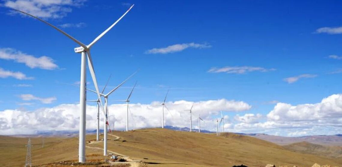 5200 Meter über dem Meeresspiegel: Der Windpark Zhegu in den Ausläufern des Himalayas.