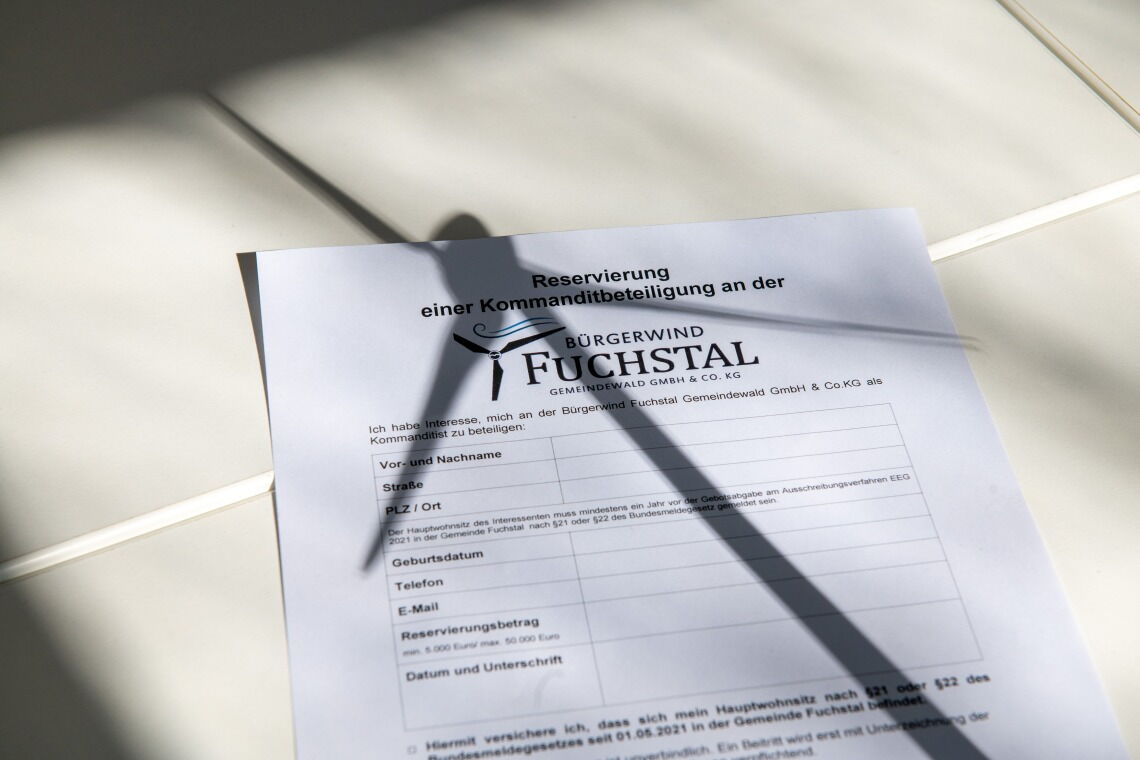 Bürgerwindpark Fuchstal (Bayern): Das Interesse von Anwohnern, sich an dem inzwischen in Betrieb befindlichen Windrädern zu beteiligen, war gewaltig.