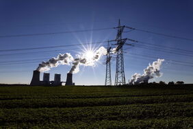 Strompreis-Zusammensetzung: Ein Fünftel für die Erzeugung, vier Fünftel für Steuern, Umlagen und Abgaben